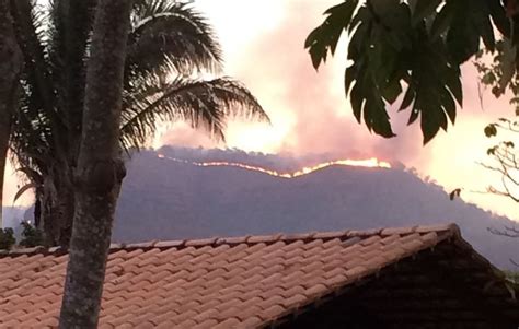 Imagens Mostram Inc Ndio Na Serra De Taquaru U Que Chega Ao Terceiro