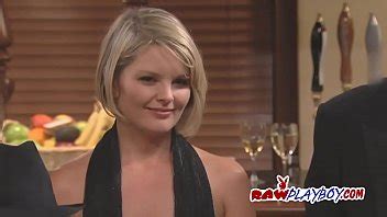 Chicas rubias se chupan el coño unas a otras en una orgía salvaje de swingers XVIDEOS