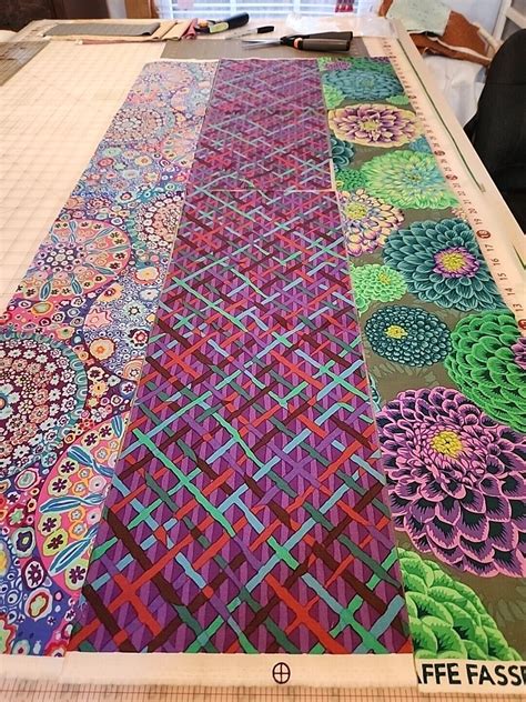 99 SALE G KAFFE FASSETT Remnant Strips 1 2 Yd FLORA MILLIEFIORE MAD