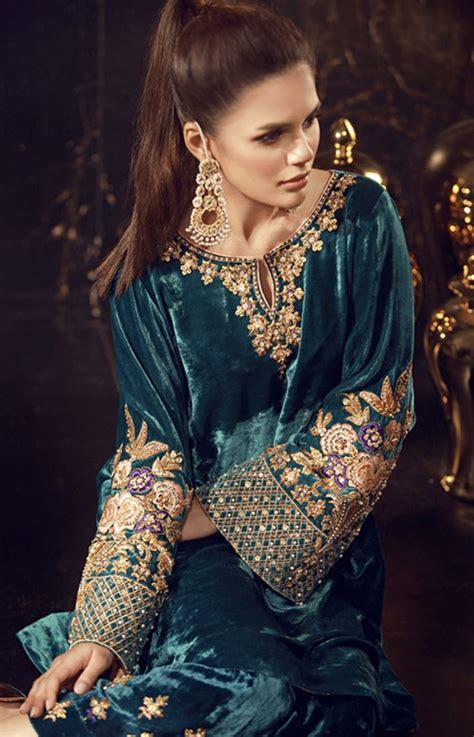 Velvet Pakistani Dress Pakistani Formal Dresses Pakistani Wedding