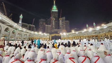 Suasana Malam Jumat Di Masjdil Haram Makkah Usai Melaksanakan Umroh