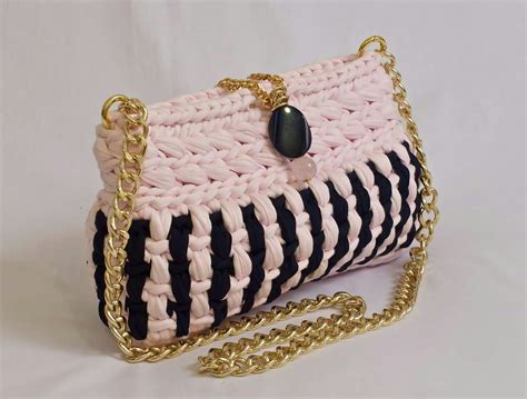 Pin By Bego A Mesones On Bolsos Y Carteras Crochet Trapillo Crochet