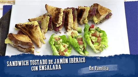 Sándwich tostado de jamón ibérico con ensalada Presentación