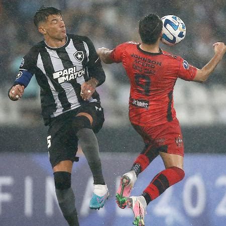 Botafogo empata em estreia de Bruno Lage mas avança na Sul Americana