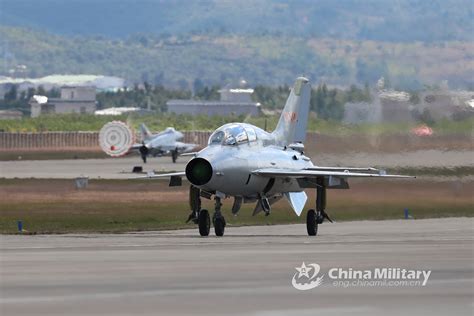 J-7 fighter jets execute flight mission - Ministry of National Defense