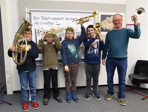 Ein Instrument Lernen Am Scheffel Gymnasium Mit Der Stadtkapelle Lahr