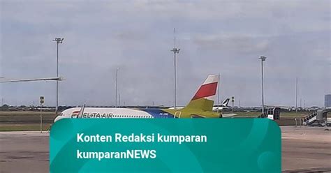 Pesawat Pelita Air Di Surabaya Delay Jam Gegana Masuk Penumpang