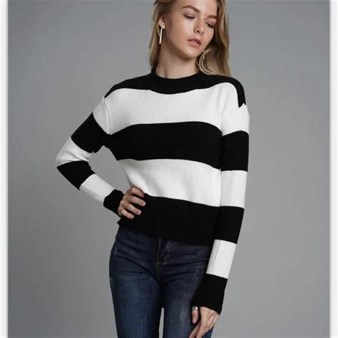 2018 Winter Women Fashion Black White Stripe Knitted Sweaters Womens