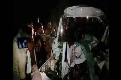 Uttar Pradesh Six Dead In Road Accident In Banda