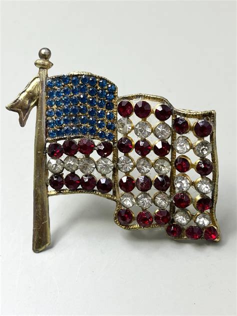 Estate American Flag Rhinestone Brooch Pin Gem