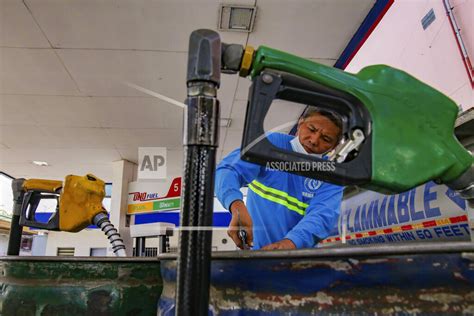 Philippines Gas Station Buy Photos Ap Images Detailview