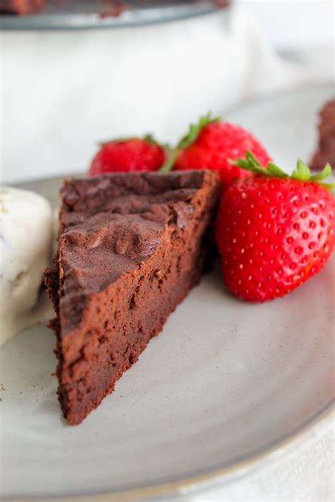 Keto Flourless Chocolate Cake Fit Mom Journey