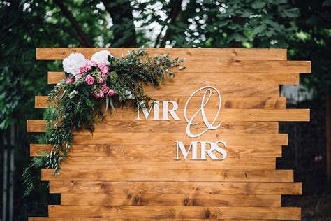 Large Mr Mrs Sign For Wedding Backdrop Photo Props Etsy Fun