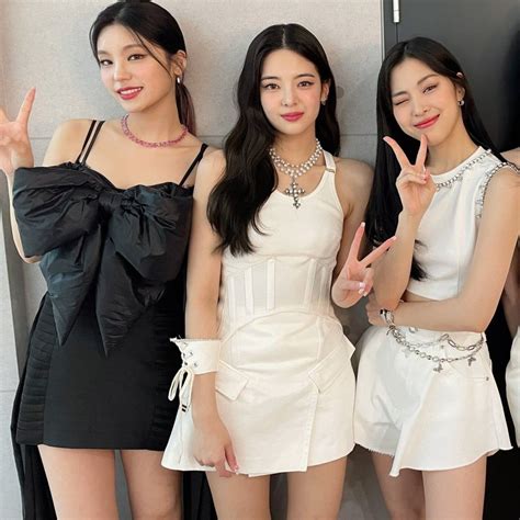 Yeji Lia Ryujin Itzy Fashion Cocktail Dress