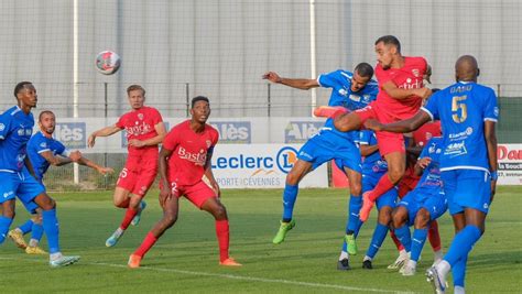 Nîmes Olympique Cinquième Match De Préparation Pour Des Crocos Pas