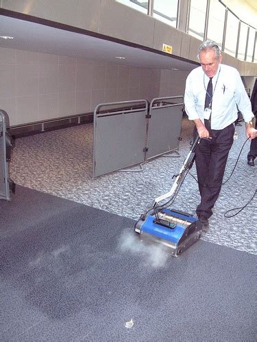 Scrubbers: Commercial Floor Scrubbers