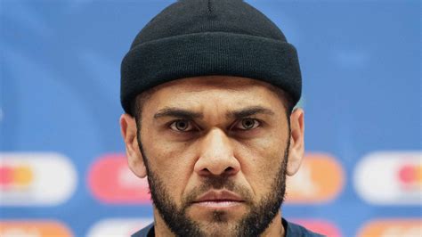 Mercato Barcelone Daniel Alves fait une révélation sur l intérêt du