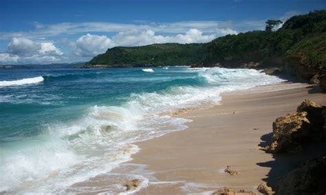 Pantai Pacar Tulungagung Daya Tarik Lokasi Tiket Masuk Dan Penginapan