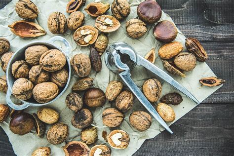 Des Ch Taignes Et Des Noix La Riche En Bio Amap La Riche En Bio