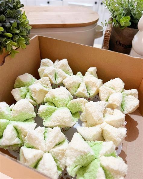 Resep Bolu Kukus Santan Yang Simpel Dan Rasanya Mewah