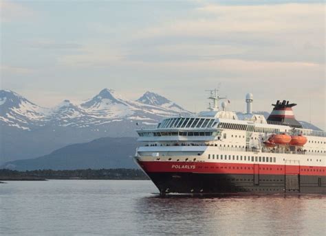 Hurtigruten la route classique du sud au nord de Bergen à Kirkenes