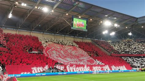 Freiburg vs Juventus I Choreo Ultras Fans Südtribüne I Europa League