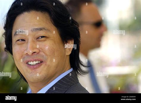 chung chung hoon poses  photographers   photocall