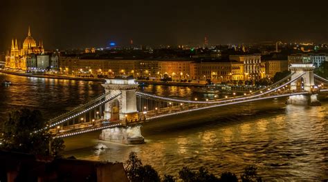 Széchenyi Chain Bridge At Night Free Stock Photo - Public Domain Pictures