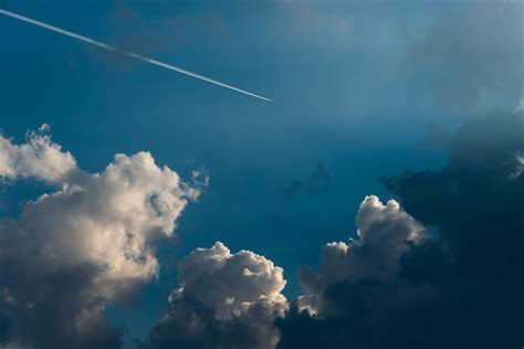 Premium Photo | Stormy sky with heavy clouds