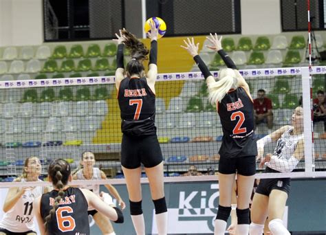 Kadınlar AXA Sigorta Kupa Voleyde çeyrek finale yükselen takımlar