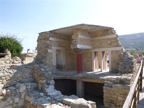 Knossos (archaeological site) - Crete Sights