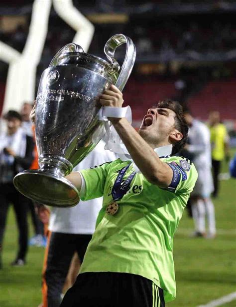 Iker Casillas | Biography, Football Career, Net worth 2020, Wealth