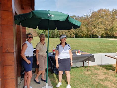 Golf de Besançon Actualités Les bénévoles du club en action