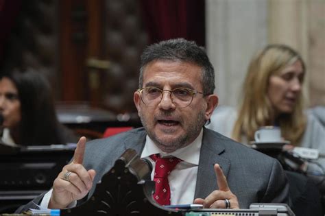 Cisneros Pide Modificar La Constitución Para “modernizar” Los órganos