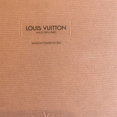 Louis Vuitton Malletiera Paris Maison Fondee En 1854 Treaty Paul Smith