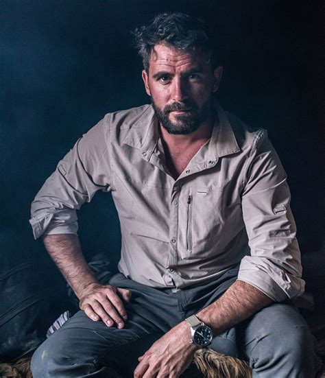 Fighting Isis And Eating Maggots Interview With Levison Wood Esquire