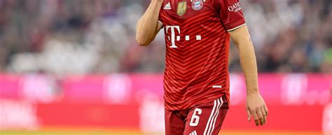 Bayern Monaco Taglia Gli Stipendi Ai Giocatori No Vax HuffPost Italia