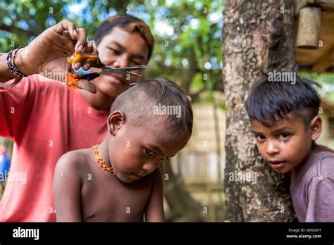 Ata Manobo Hi Res Stock Photography And Images Alamy