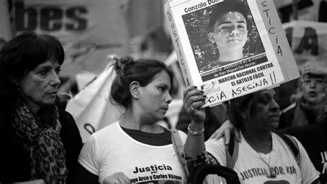 Masacre de San Miguel del Monte en las calles todos los días contra