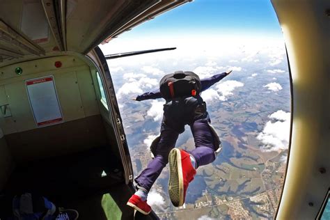 Quais Os Melhores Lugares Para Salto De Paraquedas No Brasil Confira