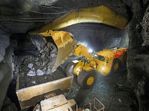 R1700 Underground Mining Loader Ohio Cat