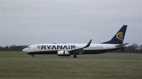 Ryanair B737 EI DWB Boeing 737 EI DWB Arrives Into Dublin Flickr