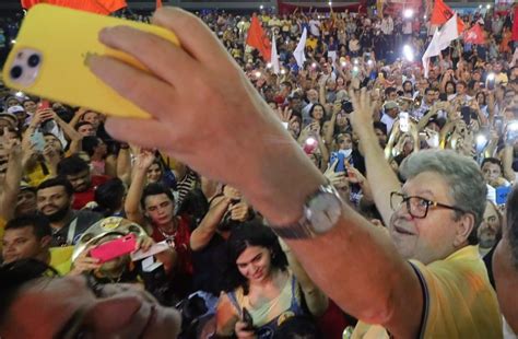 João oficializa Lucas como pré candidato a vice governador e destaca