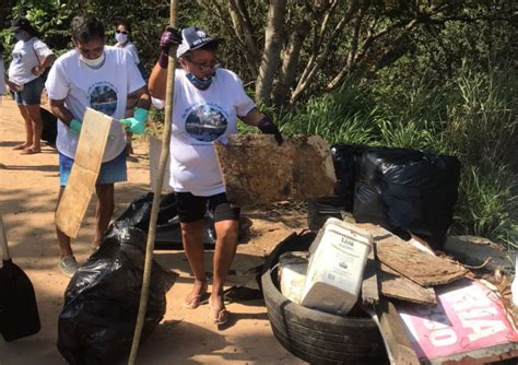 A O Apoiada Pela Cesan Recolhe Mais De Uma Tonelada De Lixo Em Aracruz