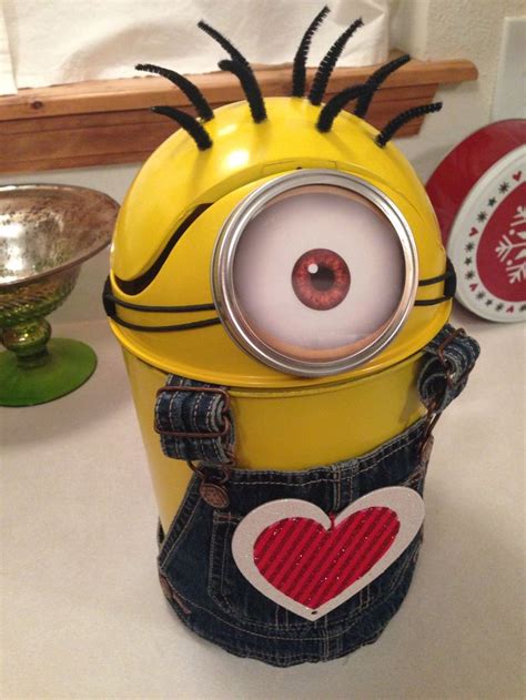 Valentine S Day Minion Box Minion Valentine Valentine Crafts