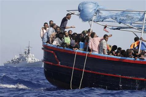 Immigrati Naufragio Nel Mediterraneo Morti E Decine Di Dispersi