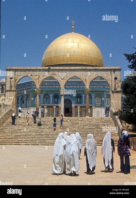 DOME OF THE ROCK - MOSQUE BUILT IN THE 7TH. C. ON MT. MORIAH ON THE PLACE WHERE HEROD'S TEMPLE ...