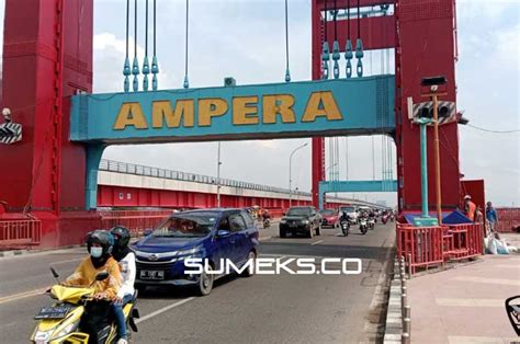 Tiang Tower Jembatan Ampera Dipasang Baja Pemasangan Lift Dimulai