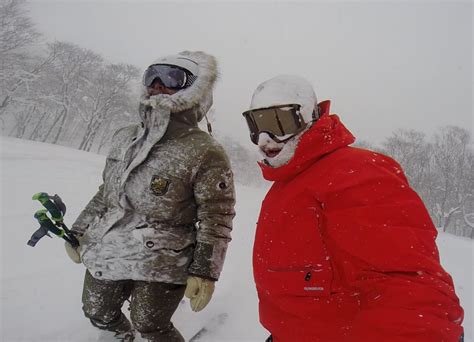 Bryan Fox: Powder & Pillows – Quiksilver Snowboarding – BOARD ACTION