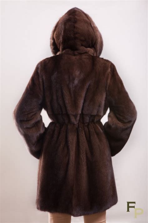 Manteau De Vison Brown à Capuche